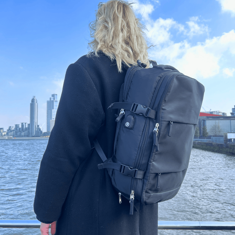 Baggr Adventurer Travel Backpack - homepage